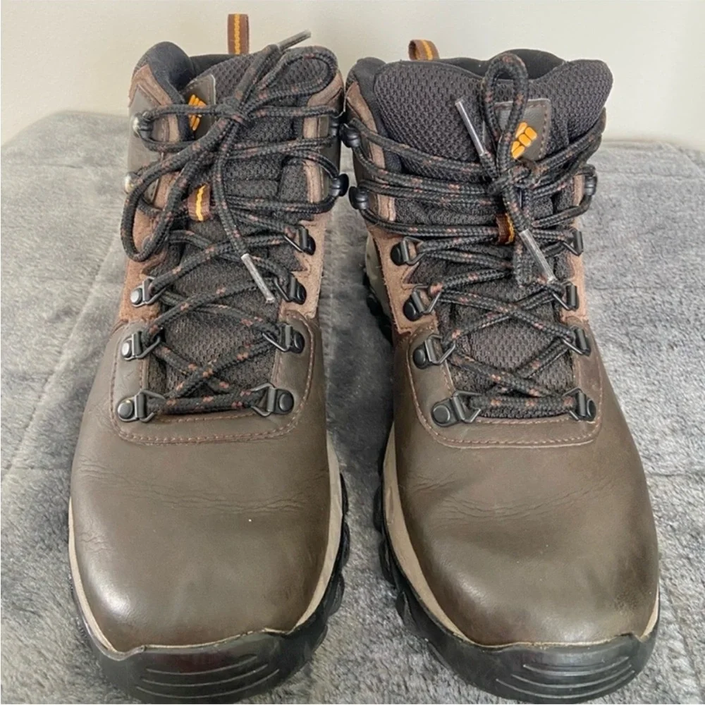 Columbia Men's Newton Ridge Plus Il Waterproof Hiking Shoe Cordovan Brown 8
